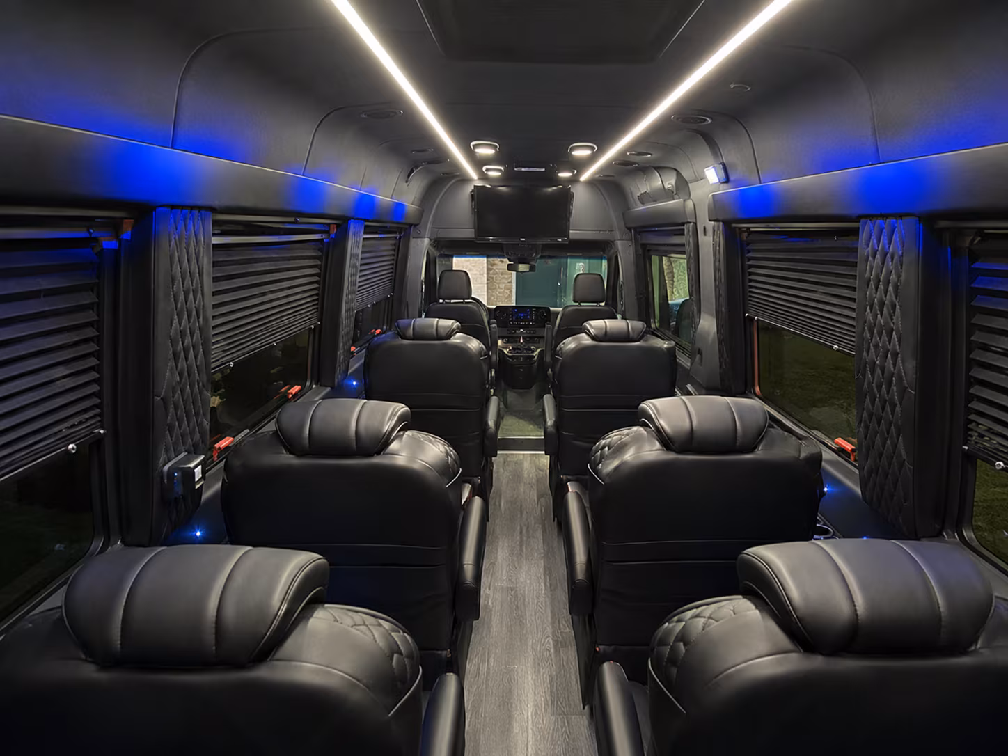book group transportation for your next airport transfer 3