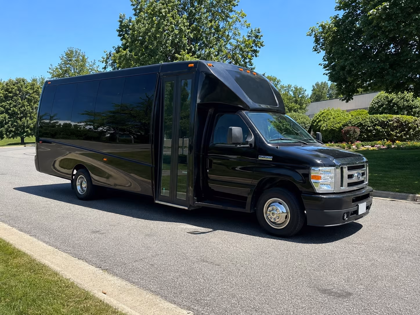 multi day wedding weekend bus rentals across palm beach county