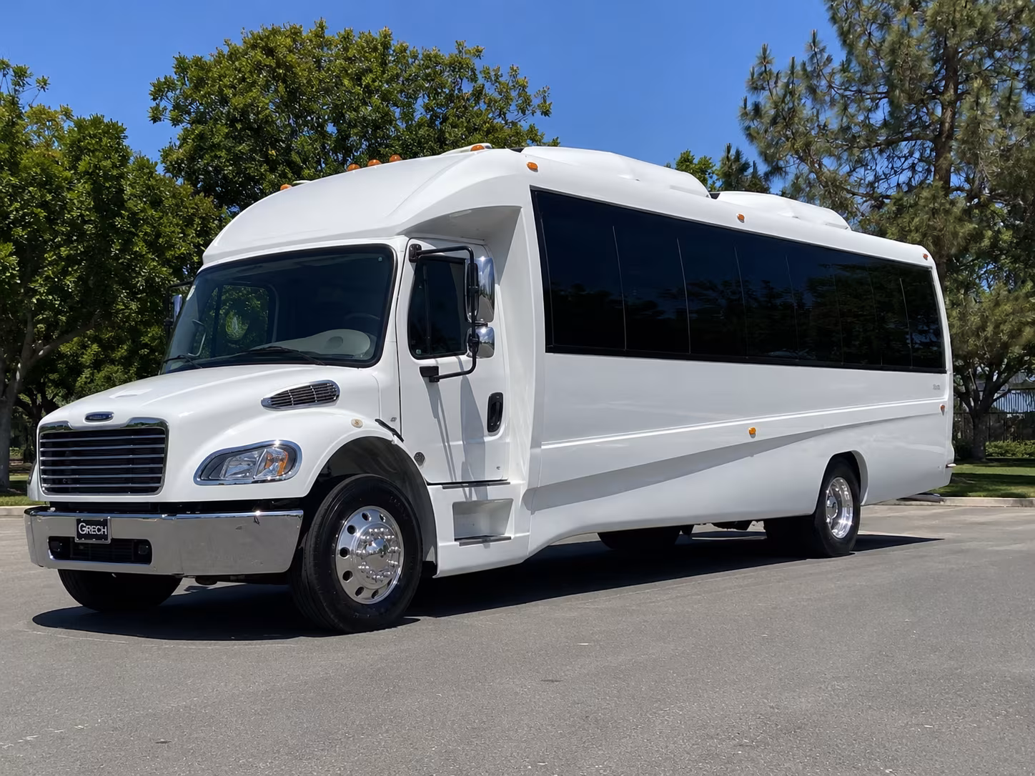party buses and charter buses to spring training games at roger dean chevrolet stadium